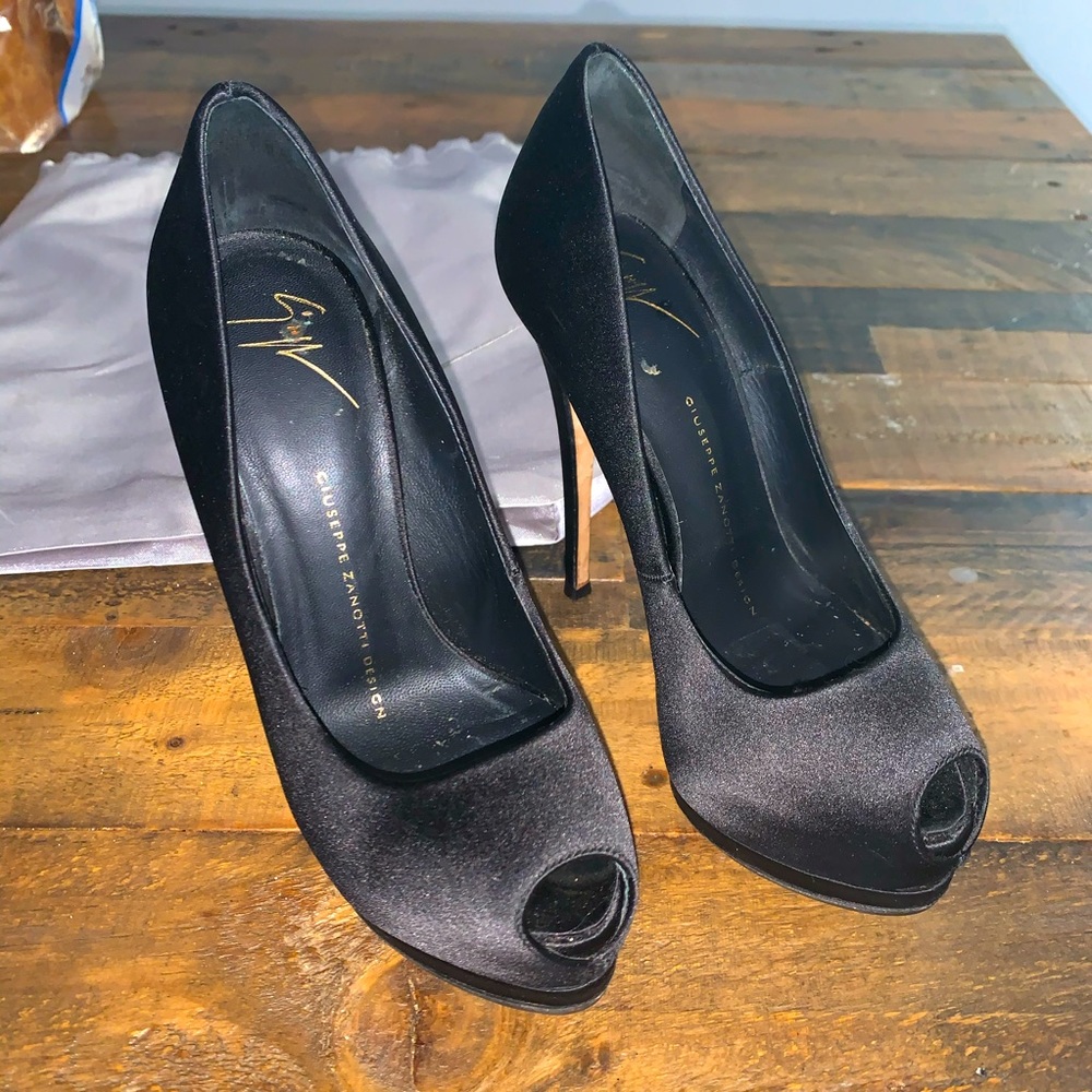 Giuseppe Zanotti pumps